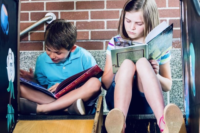 5 Tips To Encourage Good Reading Habits In Your Child