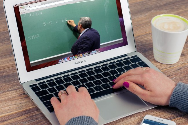 Busting 4 Online Learning Myths
